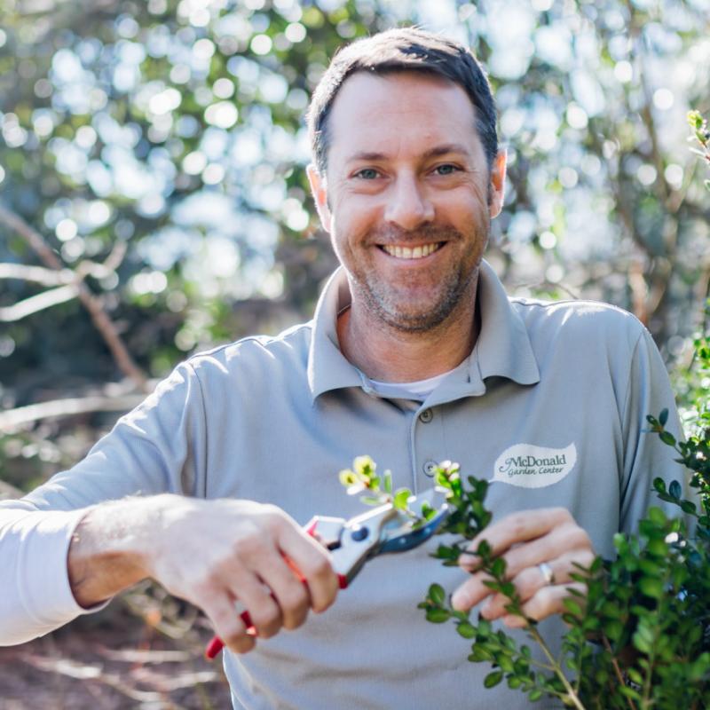 Growing with the Guru: Winter Pruning Seminar