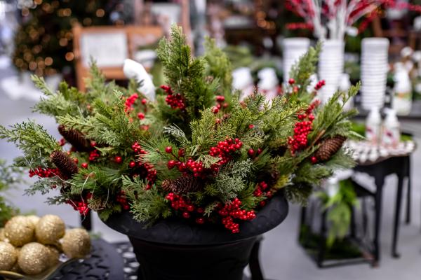 Deck the Halls in Style: Make Your Perfect Lifelike Wreath or Garland in 5 Simple Steps