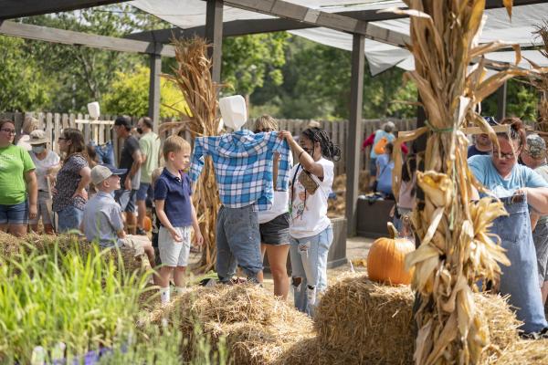 How to Build a Scarecrow, McDonald Garden Center