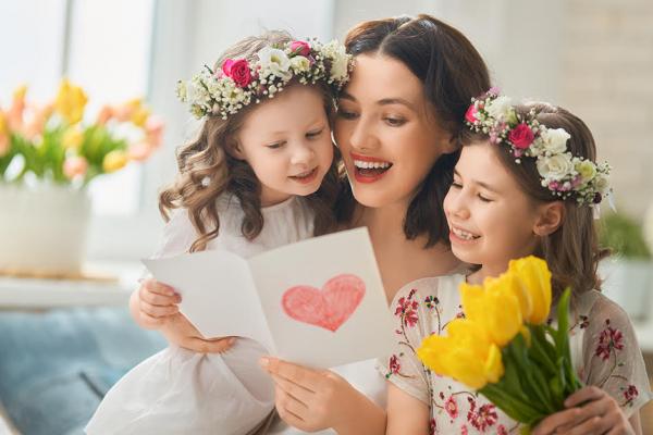 The Top 3 Ways to Flower Bomb Mom this Mother's Day, McDonald Garden Center